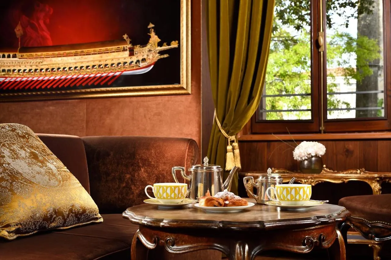 *****  Palazzo Venart Luxury Hotel Venice Italy