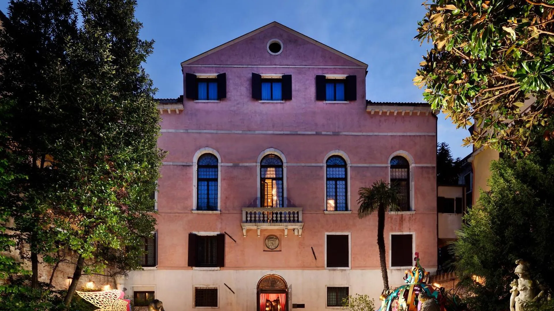 Palazzo Venart Luxury Hotel contacts